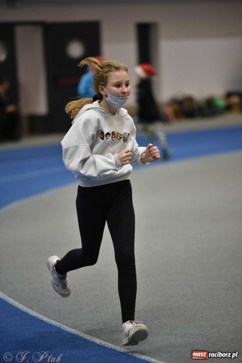 Zdjęcie w galerii na portalu naszraciborz.pl: Justyna Święty-Ersetic zrobiła niespodziankę młodym lekkoatletom wiadomości z regionu