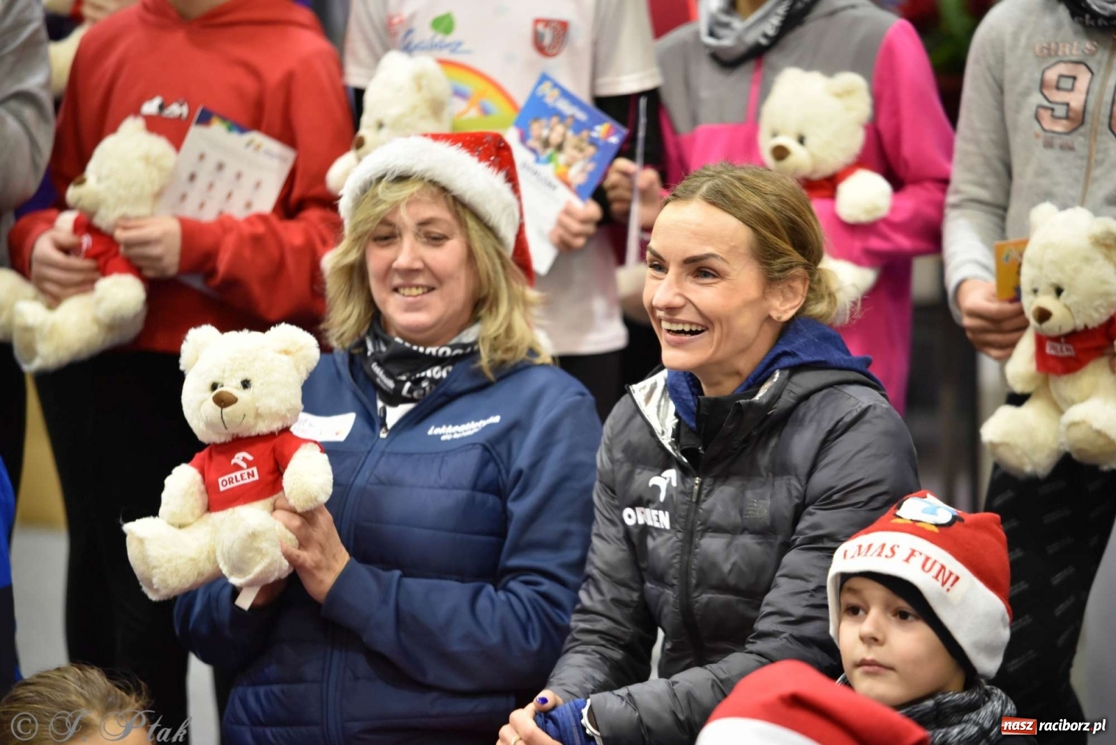 Zdjęcie w galerii na portalu naszraciborz.pl: Justyna Święty-Ersetic zrobiła niespodziankę młodym lekkoatletom wiadomości z regionu