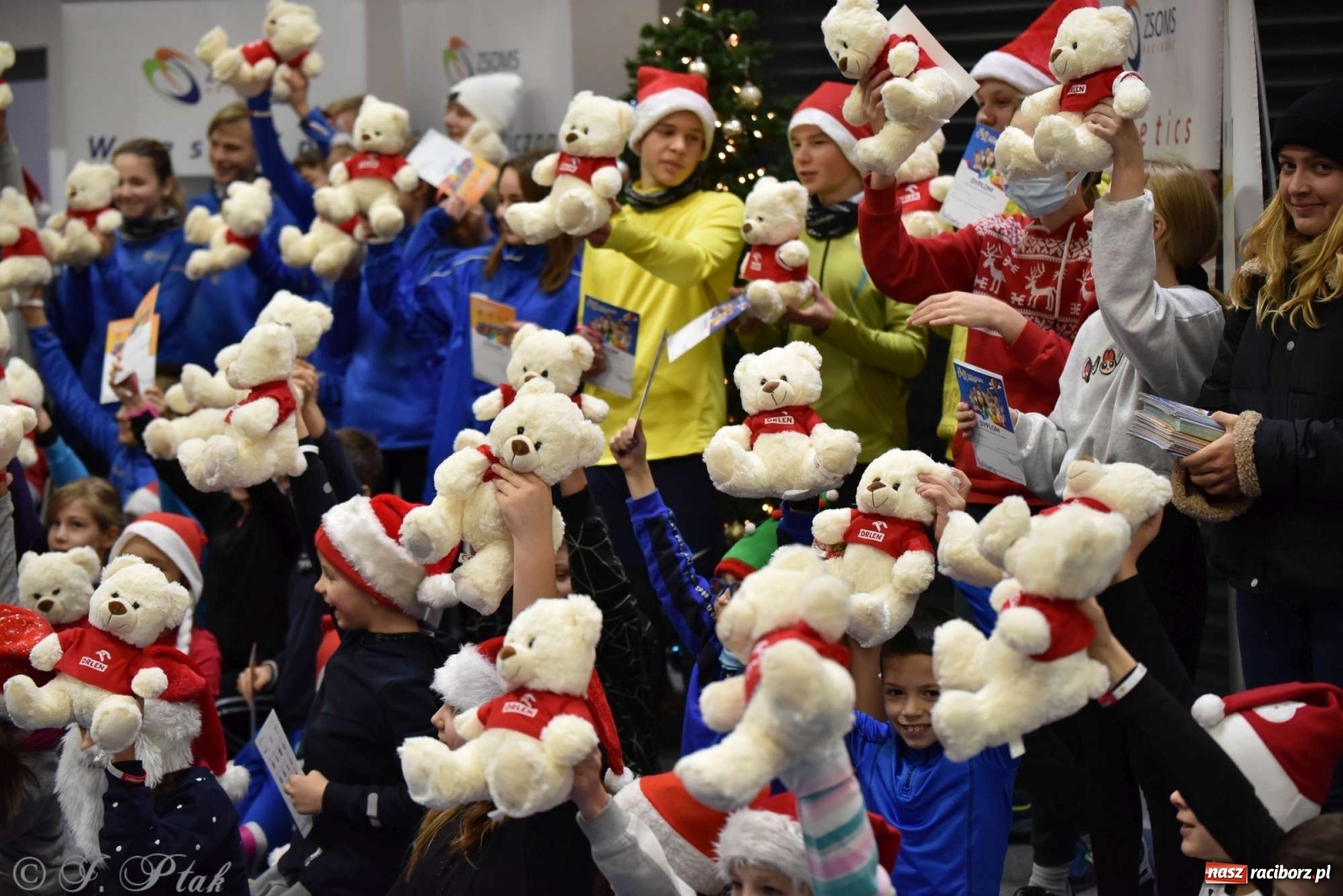 Zdjęcie w galerii na portalu naszraciborz.pl: Justyna Święty-Ersetic zrobiła niespodziankę młodym lekkoatletom wiadomości z regionu