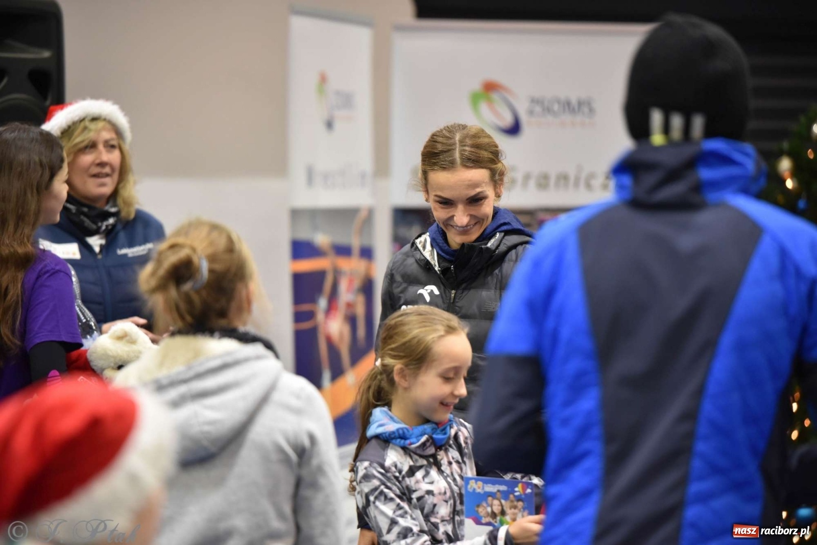 Zdjęcie w galerii na portalu naszraciborz.pl: Justyna Święty-Ersetic zrobiła niespodziankę młodym lekkoatletom wiadomości z regionu