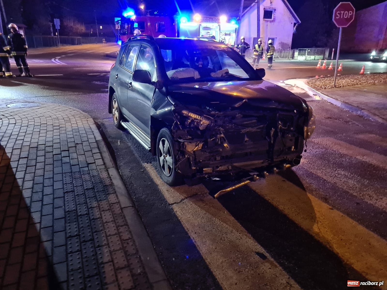 Zdjęcie w galerii na portalu naszraciborz.pl: Groźne zderzenie w Bieńkowicach [FOTO] wiadomości z regionu