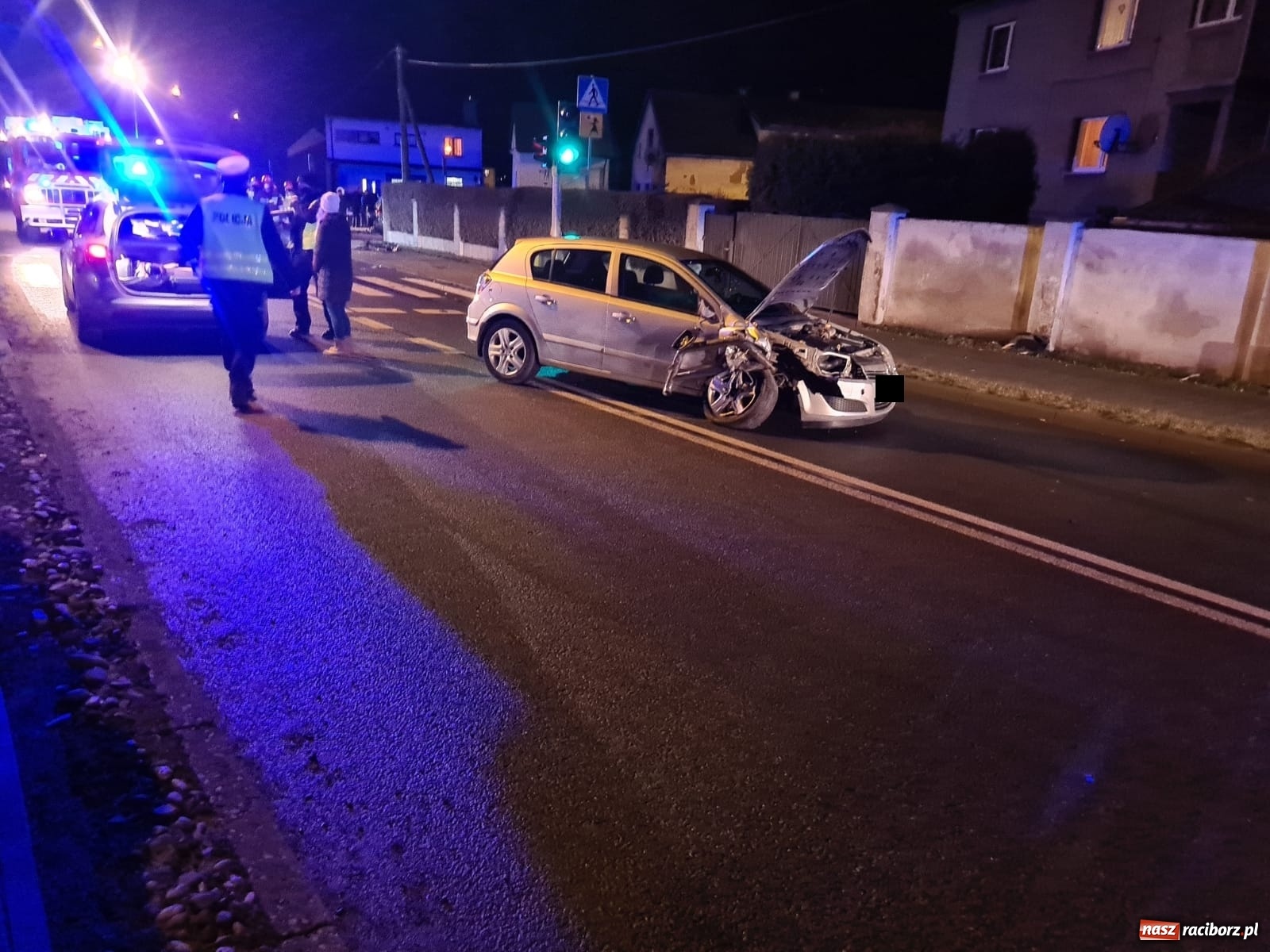 Zdjęcie w galerii na portalu naszraciborz.pl: Groźne zderzenie w Bieńkowicach [FOTO] wiadomości z regionu