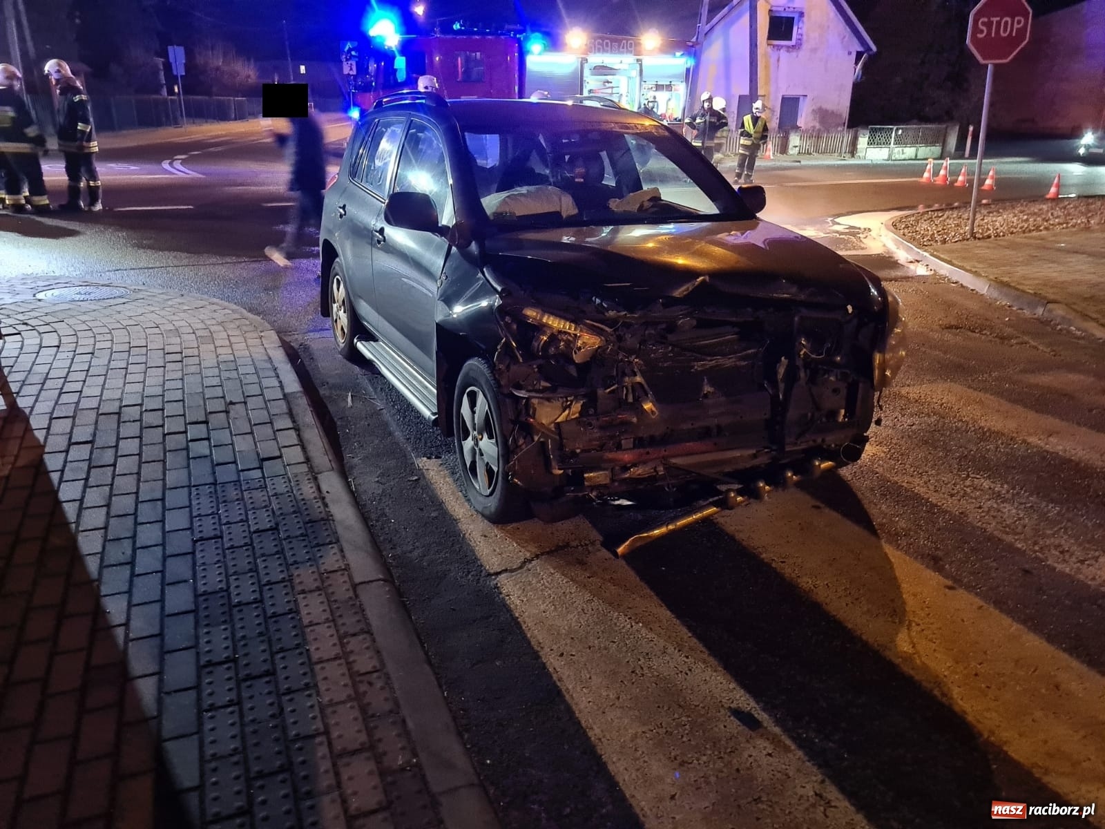 Zdjęcie w galerii na portalu naszraciborz.pl: Groźne zderzenie w Bieńkowicach [FOTO] wiadomości z regionu