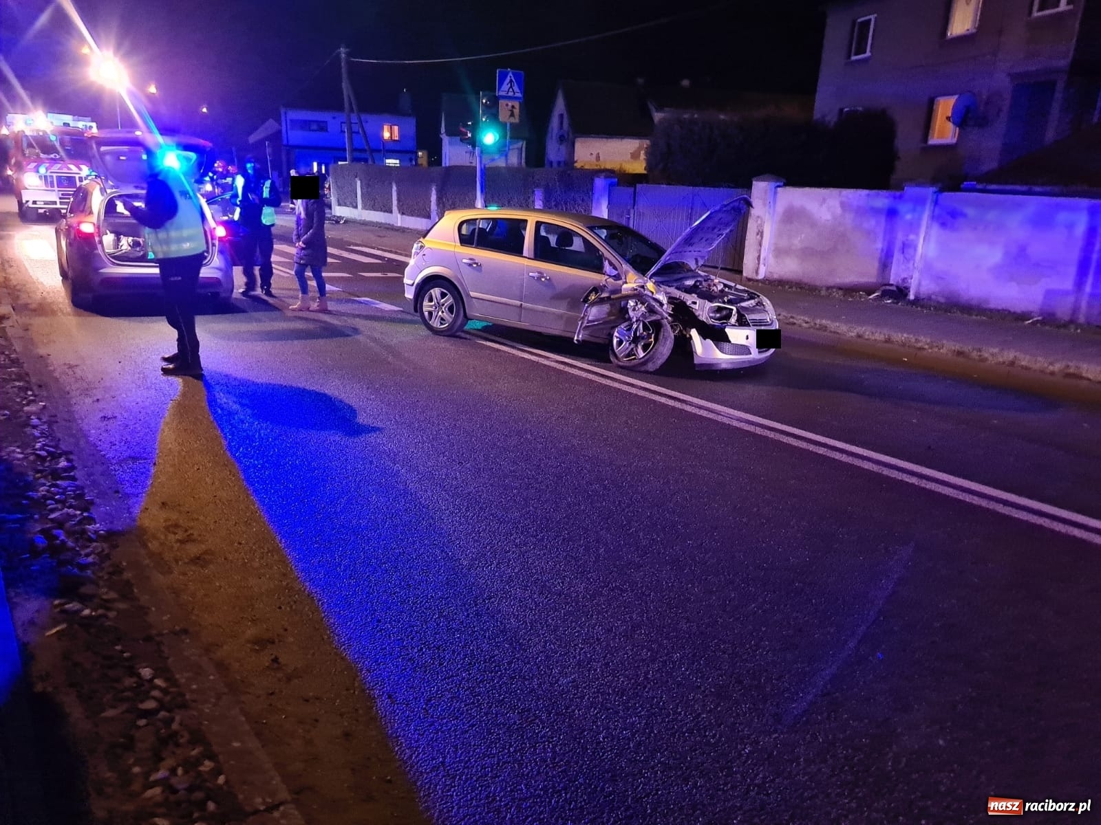 Zdjęcie w galerii na portalu naszraciborz.pl: Groźne zderzenie w Bieńkowicach [FOTO] wiadomości z regionu