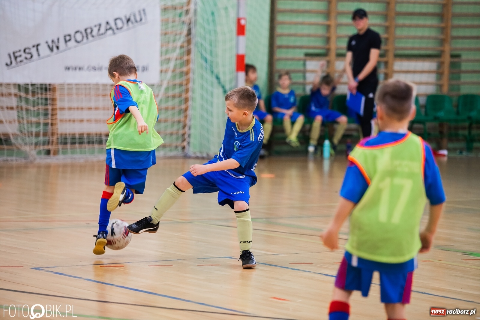 Zdjęcie w galerii na portalu naszraciborz.pl: Drugi dzień zmagań piłkarskich w Arenie Rafako wiadomości z regionu