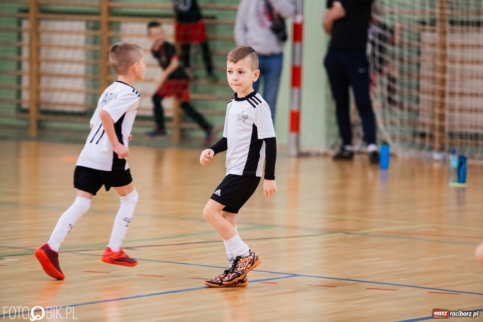 Zdjęcie w galerii na portalu naszraciborz.pl: Drugi dzień zmagań piłkarskich w Arenie Rafako wiadomości z regionu