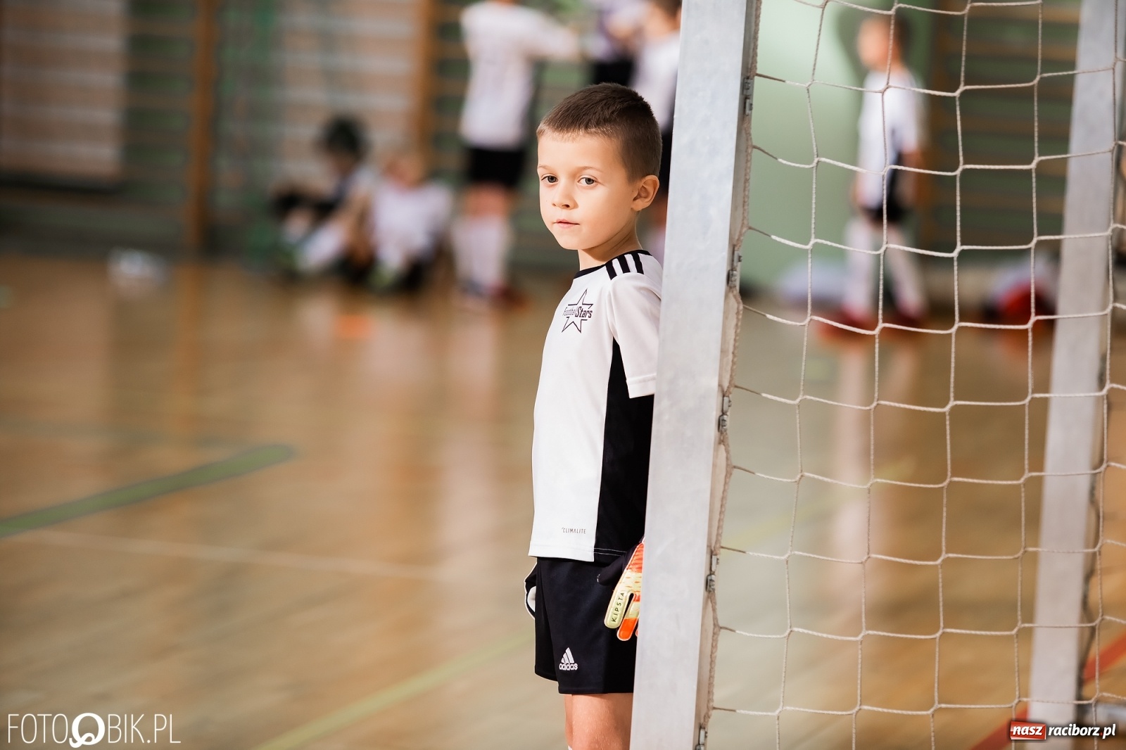 Zdjęcie w galerii na portalu naszraciborz.pl: Drugi dzień zmagań piłkarskich w Arenie Rafako wiadomości z regionu