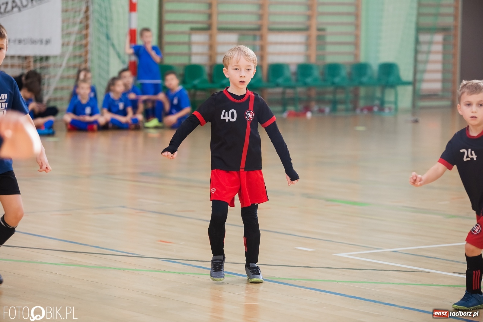 Zdjęcie w galerii na portalu naszraciborz.pl: Drugi dzień zmagań piłkarskich w Arenie Rafako wiadomości z regionu