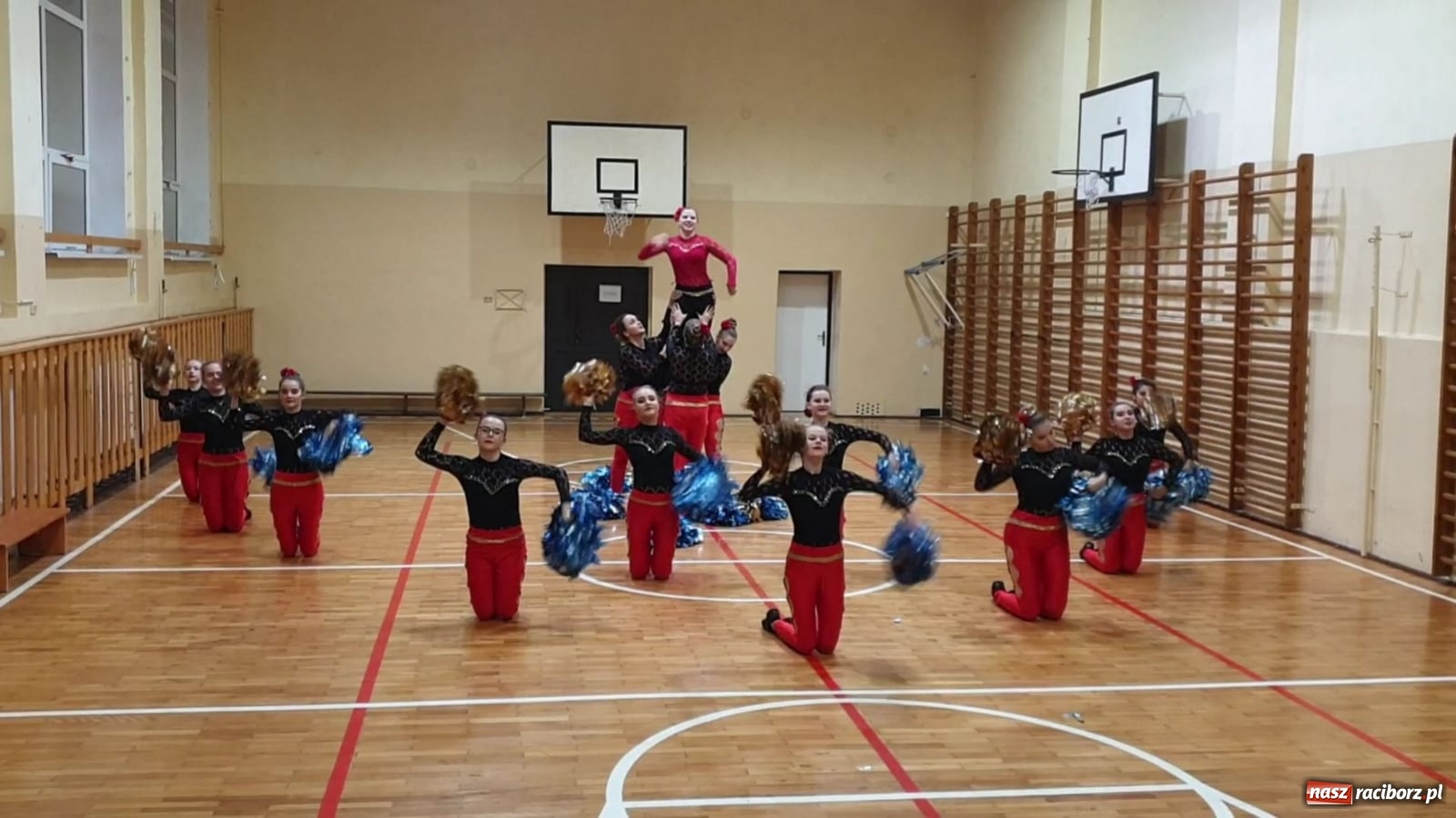 Zdjęcie w galerii na portalu naszraciborz.pl: Mażoretki Zary w Mistrzostwach Europy on-line wiadomości z regionu