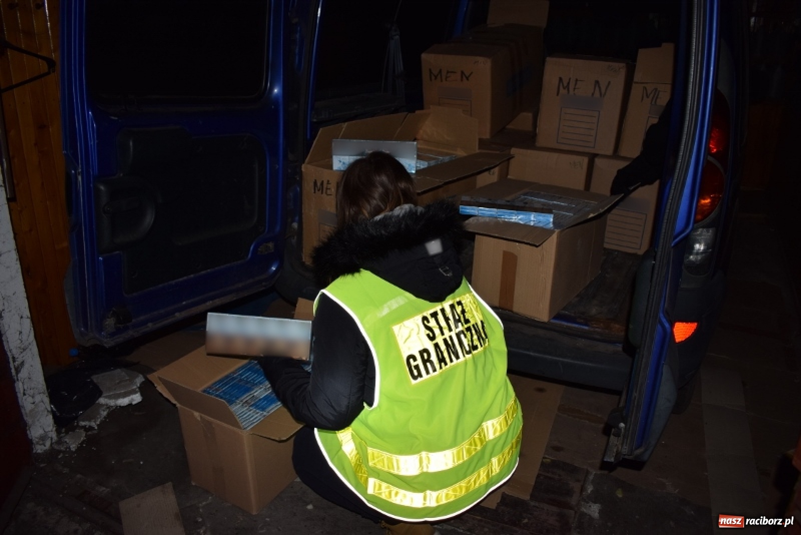 Zdjęcie w galerii na portalu naszraciborz.pl: Straż Graniczna przejęła kontrabandę za prawie pół miliona złotych wiadomości z regionu