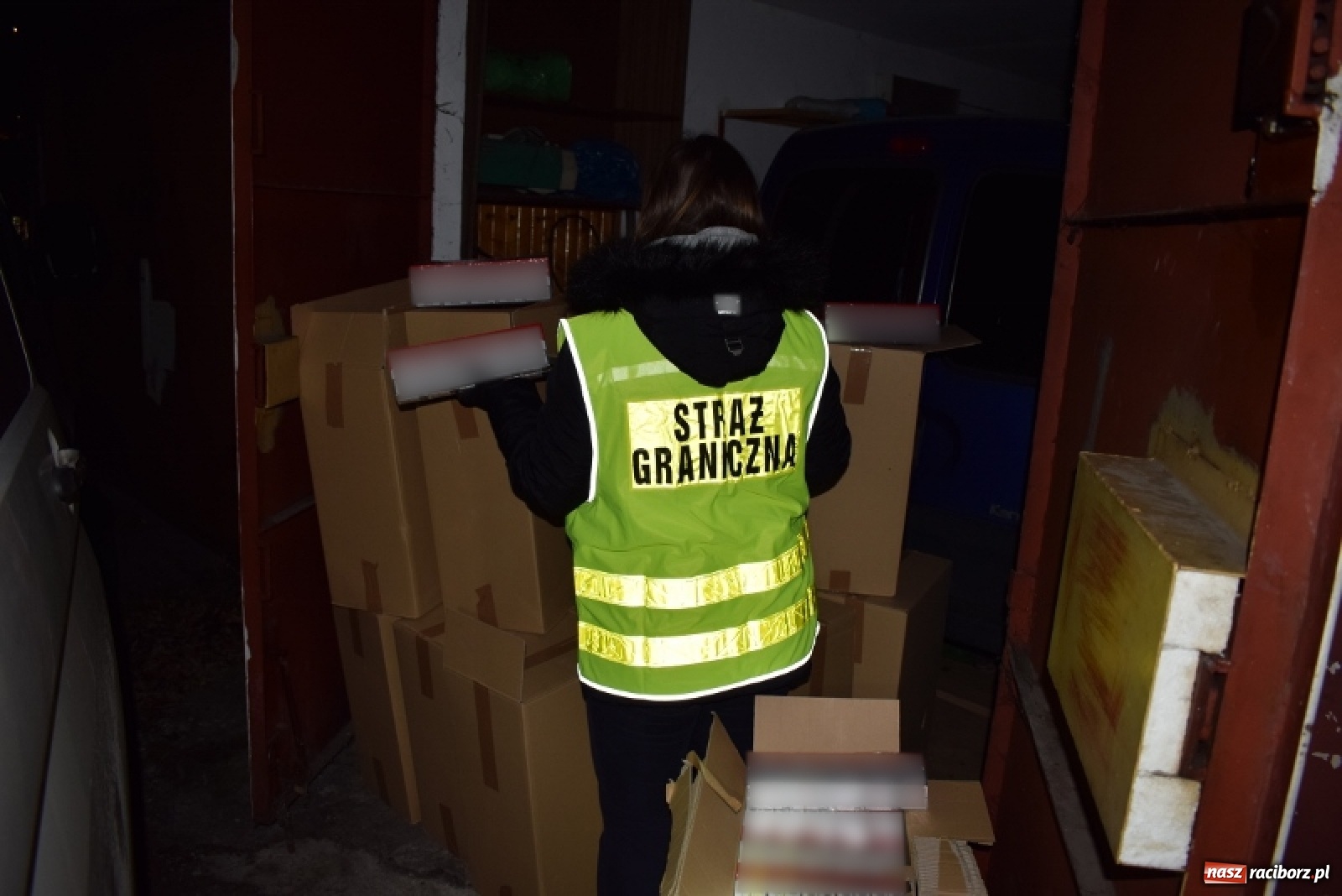 Zdjęcie w galerii na portalu naszraciborz.pl: Straż Graniczna przejęła kontrabandę za prawie pół miliona złotych wiadomości z regionu