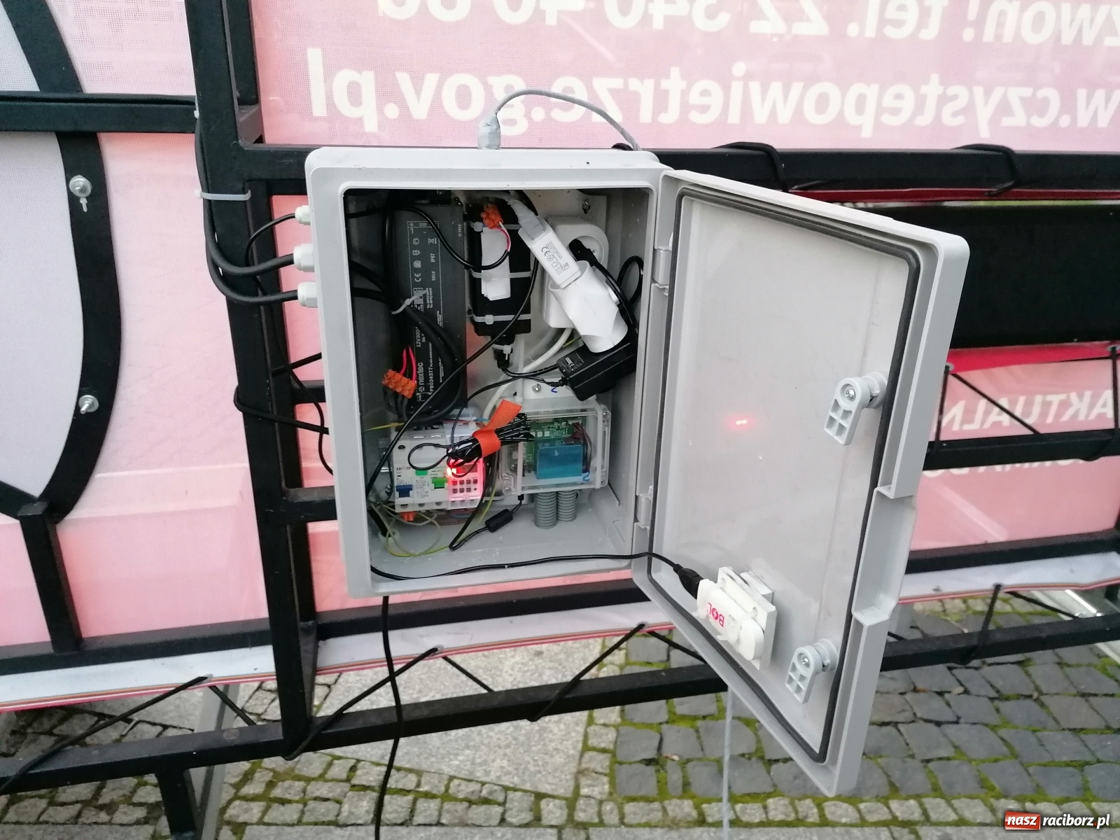 Zdjęcie w galerii na portalu naszraciborz.pl: Sztuczne płuca pokażą, czym oddychają raciborzanie [FOTO i WIDEO] wiadomości z regionu