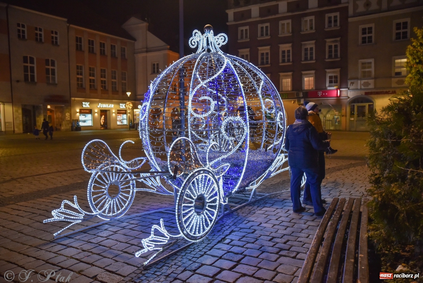Zdjęcie w galerii na portalu naszraciborz.pl: Przedświąteczne pocztówki z Raciborza wiadomości z regionu