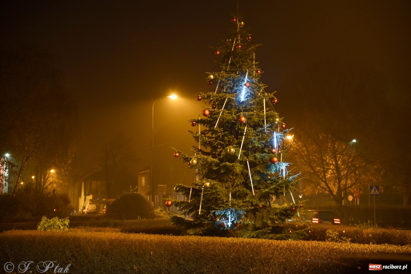 Zdjęcie w galerii na portalu naszraciborz.pl: Przedświąteczne pocztówki z Raciborza wiadomości z regionu