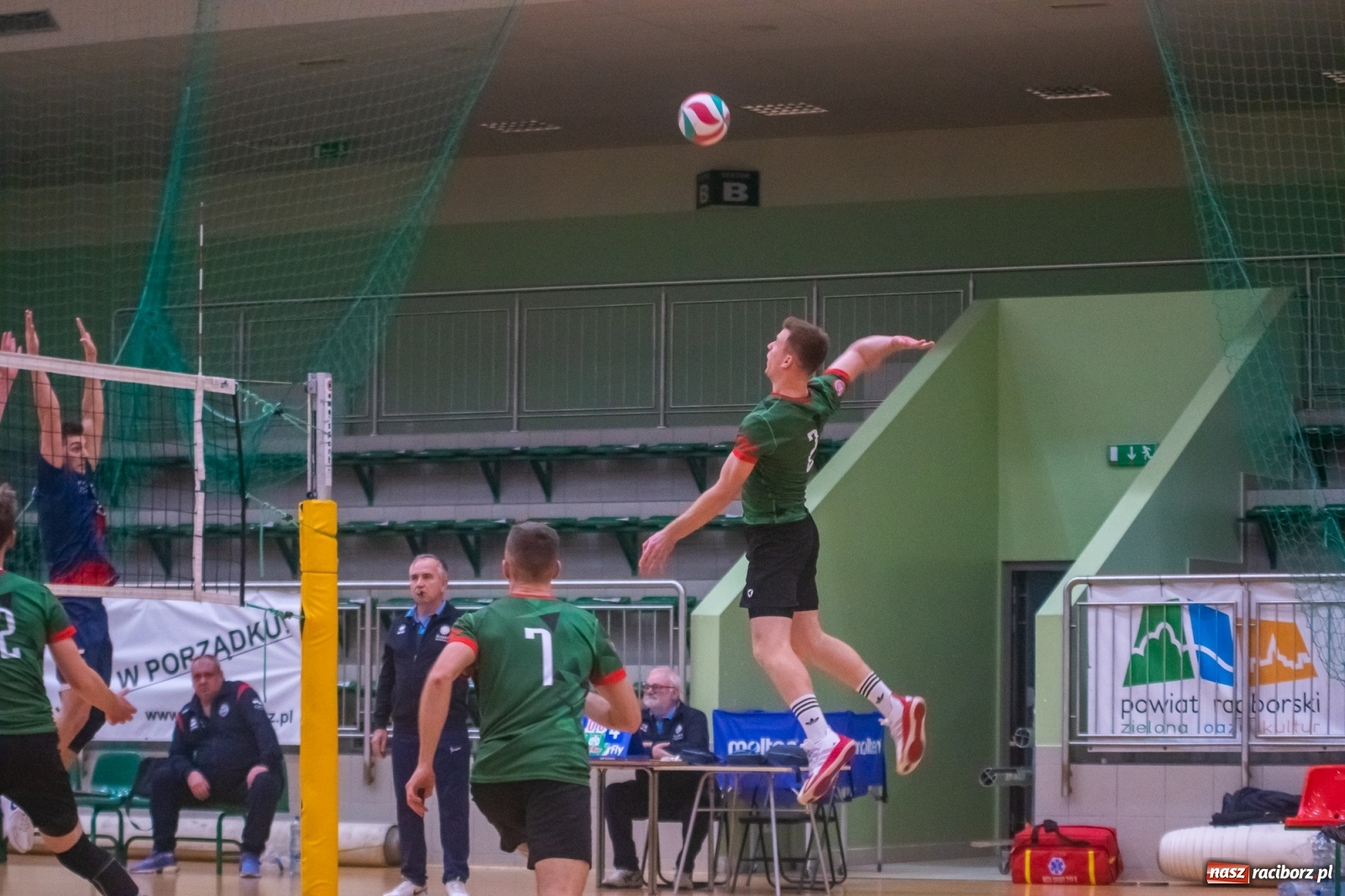 Zdjęcie w galerii na portalu naszraciborz.pl: Pierwszy set przespany, cały mecz przegrany [FOTO i WIDEO] wiadomości z regionu