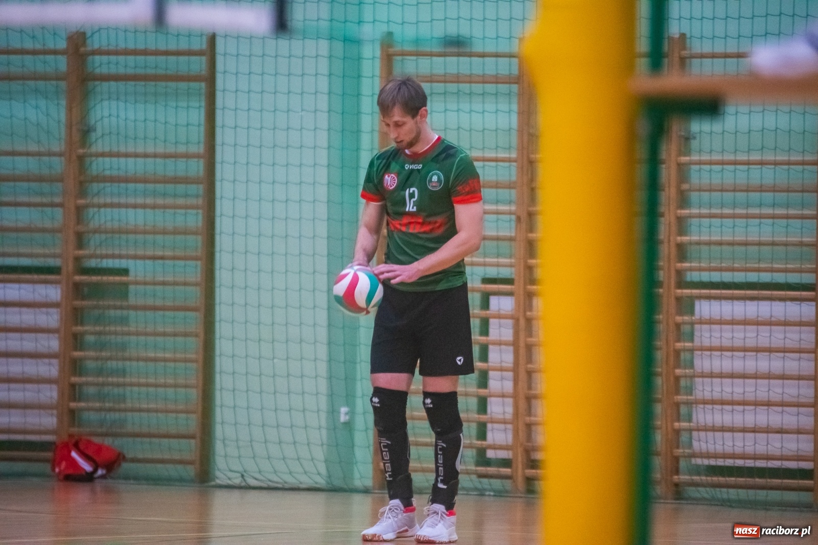 Zdjęcie w galerii na portalu naszraciborz.pl: Pierwszy set przespany, cały mecz przegrany [FOTO i WIDEO] wiadomości z regionu