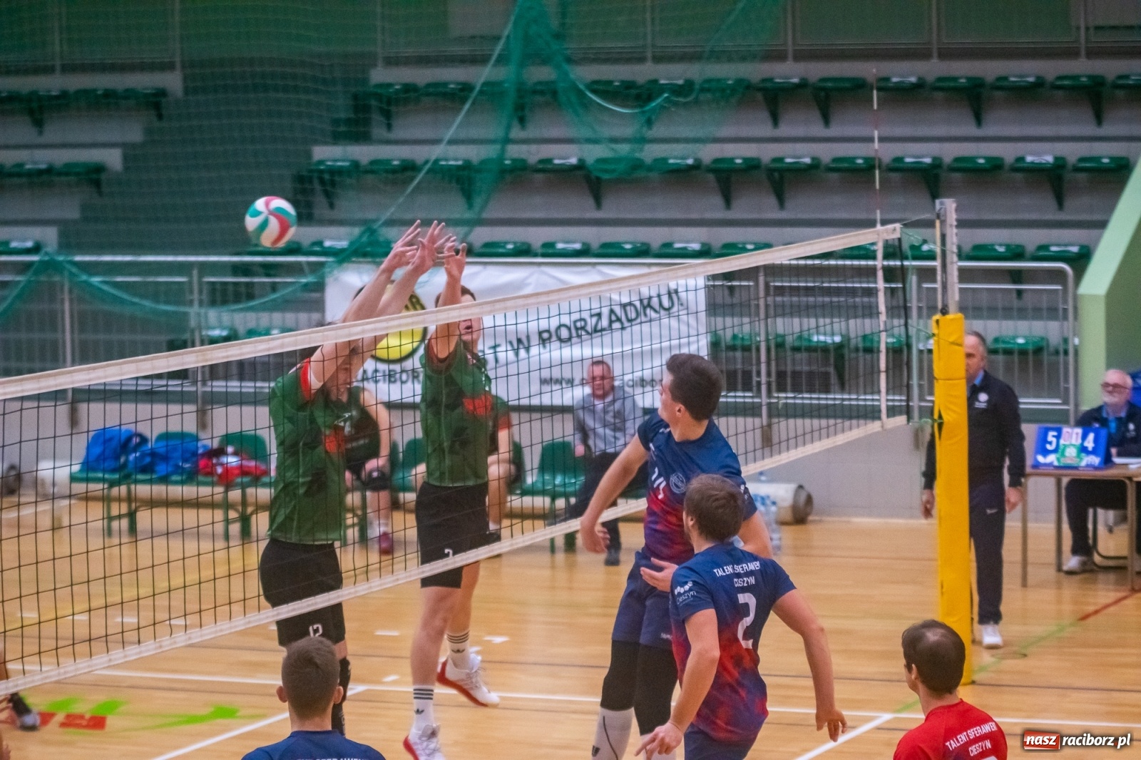 Zdjęcie w galerii na portalu naszraciborz.pl: Pierwszy set przespany, cały mecz przegrany [FOTO i WIDEO] wiadomości z regionu
