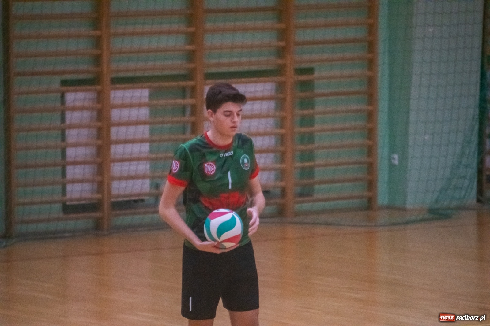 Zdjęcie w galerii na portalu naszraciborz.pl: Pierwszy set przespany, cały mecz przegrany [FOTO i WIDEO] wiadomości z regionu