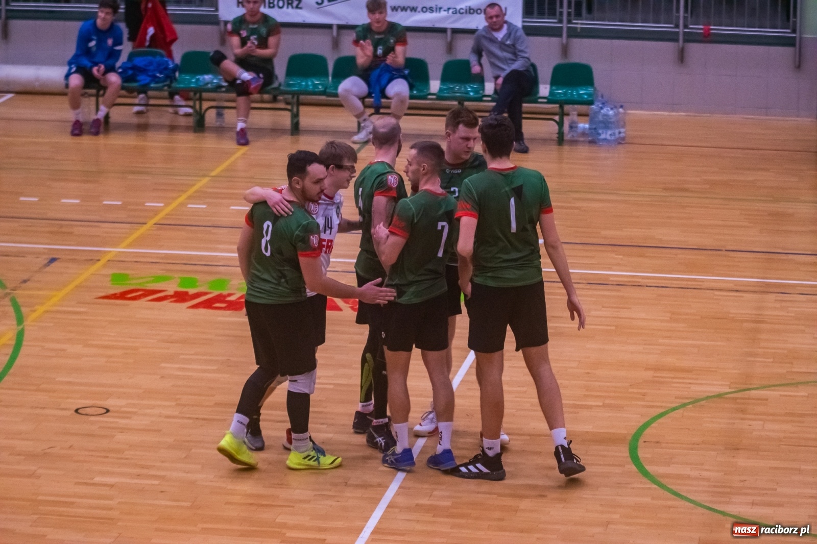 Zdjęcie w galerii na portalu naszraciborz.pl: Pierwszy set przespany, cały mecz przegrany [FOTO i WIDEO] wiadomości z regionu