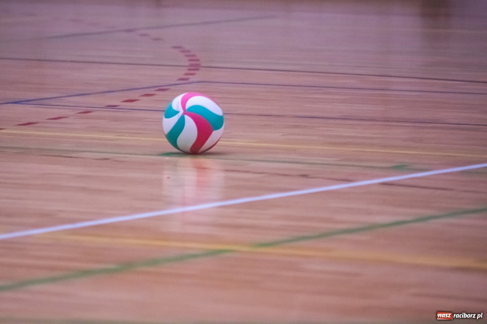 Zdjęcie w galerii na portalu naszraciborz.pl: Pierwszy set przespany, cały mecz przegrany [FOTO i WIDEO] wiadomości z regionu