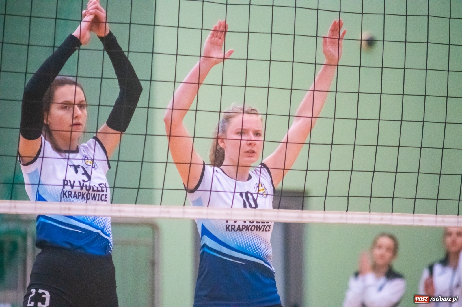 Zdjęcie w galerii na portalu naszraciborz.pl: RLPS. Drugi turniej kobiet w Arenie Rafako [FOTO i WIDEO] wiadomości z regionu
