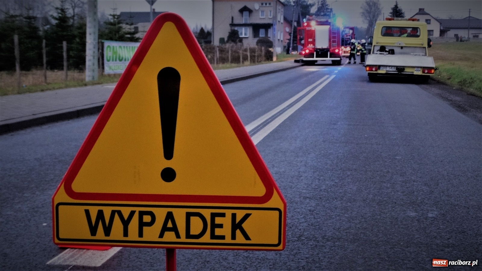 Zdjęcie w galerii na portalu naszraciborz.pl: Zderzenie pojazdów na granicy Markowic i Raszczyc [FOTO] wiadomości z regionu