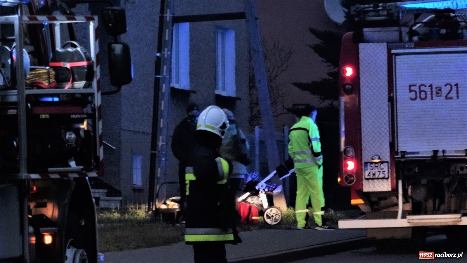 Zdjęcie w galerii na portalu naszraciborz.pl: Zderzenie pojazdów na granicy Markowic i Raszczyc [FOTO] wiadomości z regionu