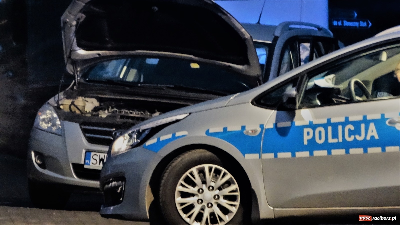 Zdjęcie w galerii na portalu naszraciborz.pl: Zderzenie pojazdów na granicy Markowic i Raszczyc [FOTO] wiadomości z regionu