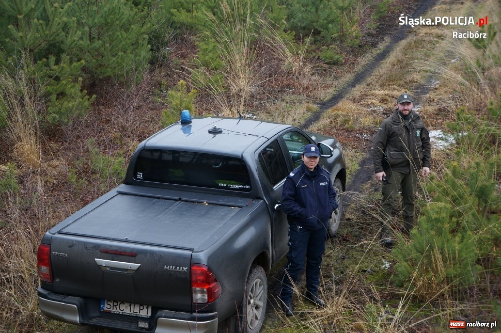 Zdjęcie w galerii na portalu naszraciborz.pl: Kuźniańscy policjanci i strażnicy leśni na wspólnych patrolach wiadomości z regionu