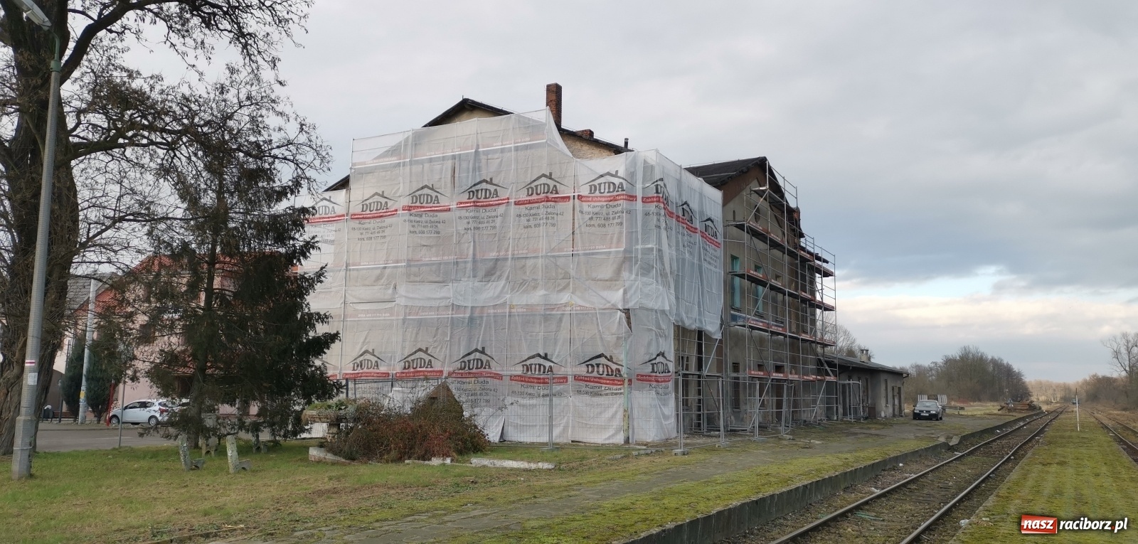 Zdjęcie w galerii na portalu naszraciborz.pl: Ruszył remont budynku dawnego dworca w Pietrowicach Wielkich wiadomości z regionu