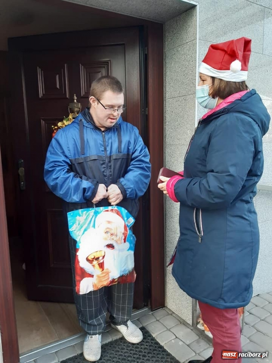 Zdjęcie w galerii na portalu naszraciborz.pl: Raciborski WTZ nie zapomina o podopiecznych wiadomości z regionu