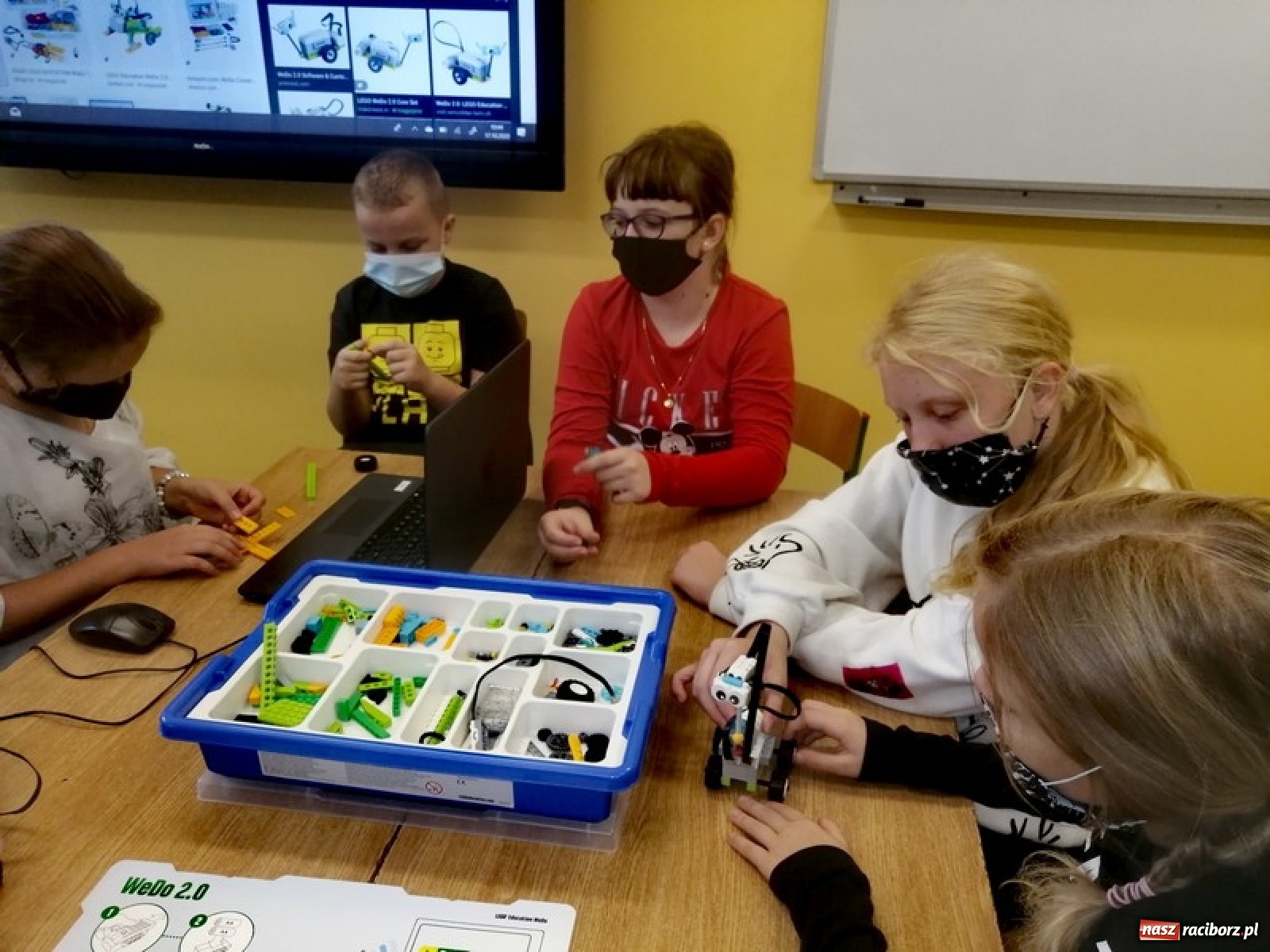 Zdjęcie w galerii na portalu naszraciborz.pl: Szkoła w Brzeźnicy w programie MEN - Gry komputerowe i wideo w szkołach wiadomości z regionu