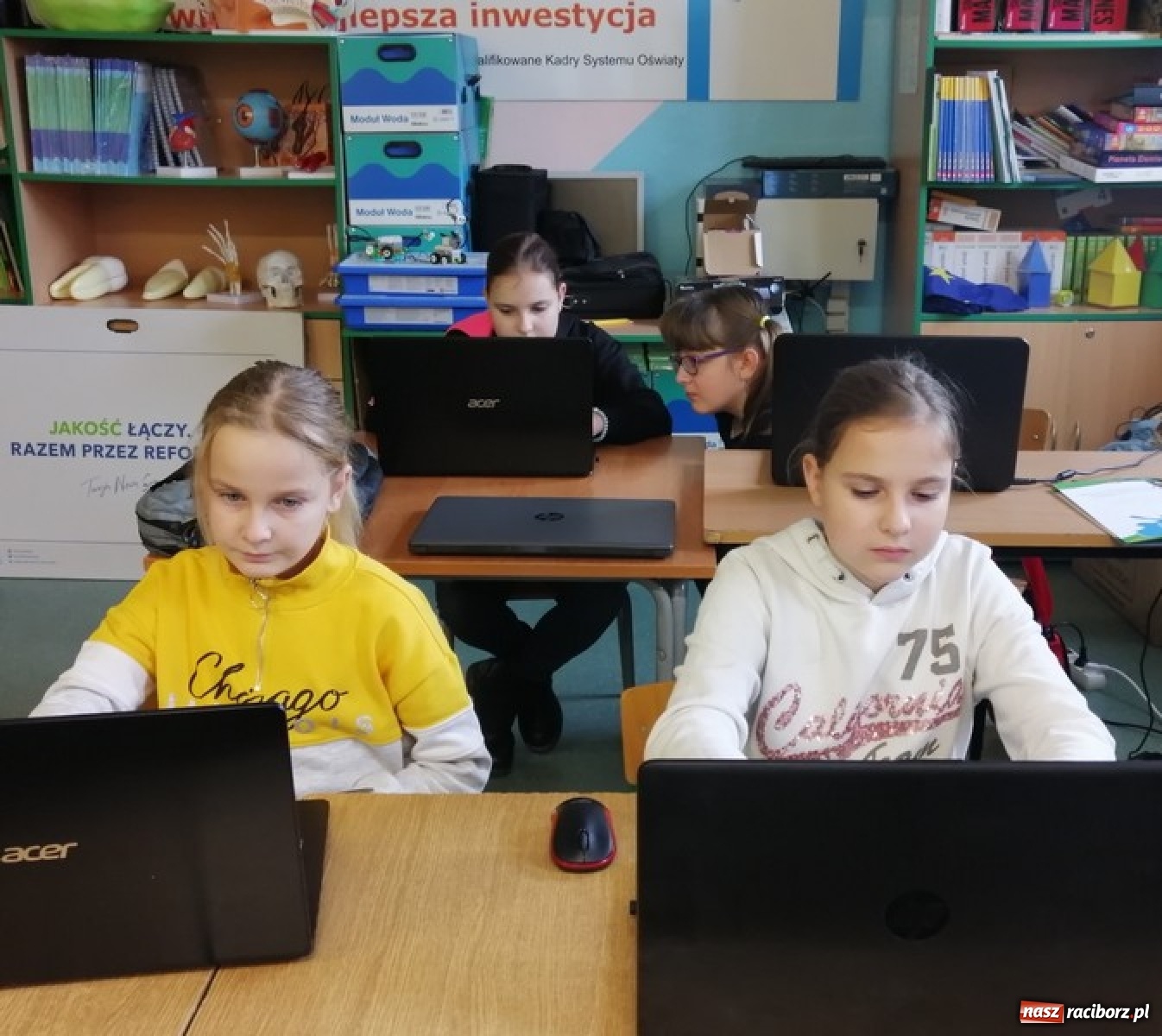 Zdjęcie w galerii na portalu naszraciborz.pl: Szkoła w Brzeźnicy w programie MEN - Gry komputerowe i wideo w szkołach wiadomości z regionu