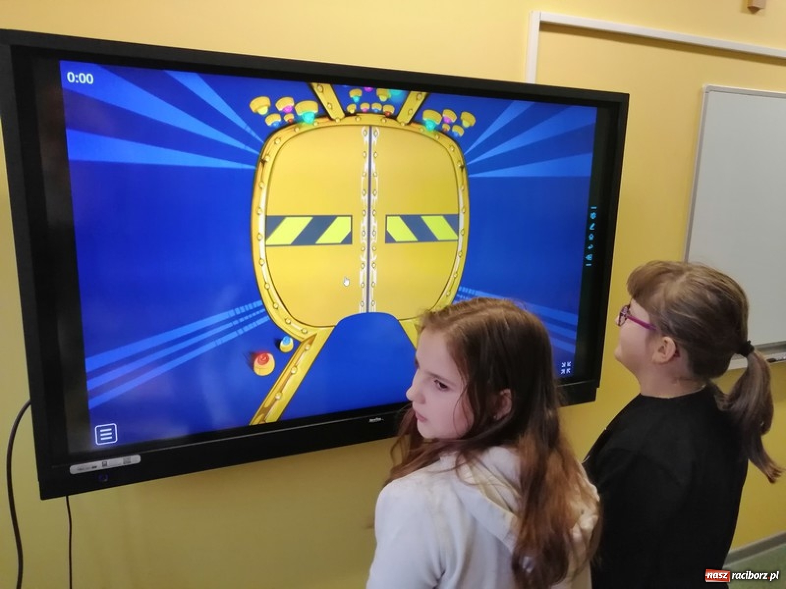 Zdjęcie w galerii na portalu naszraciborz.pl: Szkoła w Brzeźnicy w programie MEN - Gry komputerowe i wideo w szkołach wiadomości z regionu