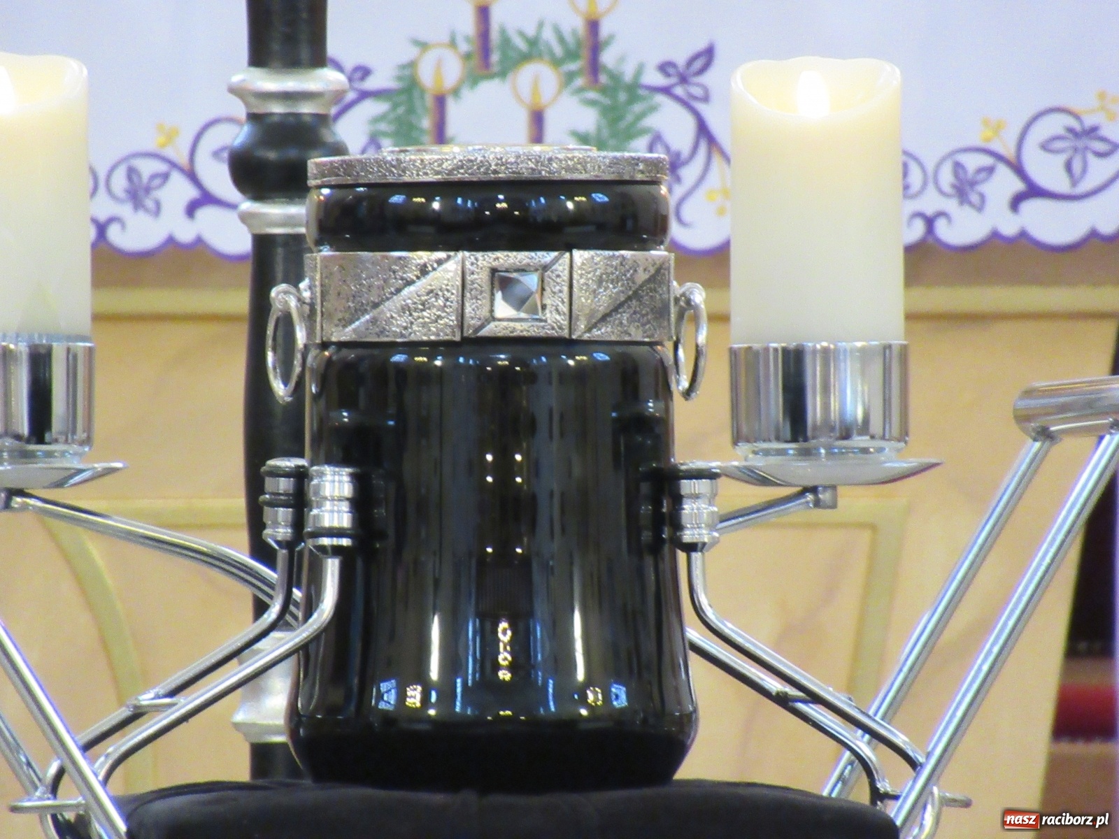 Zdjęcie w galerii na portalu naszraciborz.pl: W Samborowicach pożegnano śp. Józefa Sadowskiego wiadomości z regionu