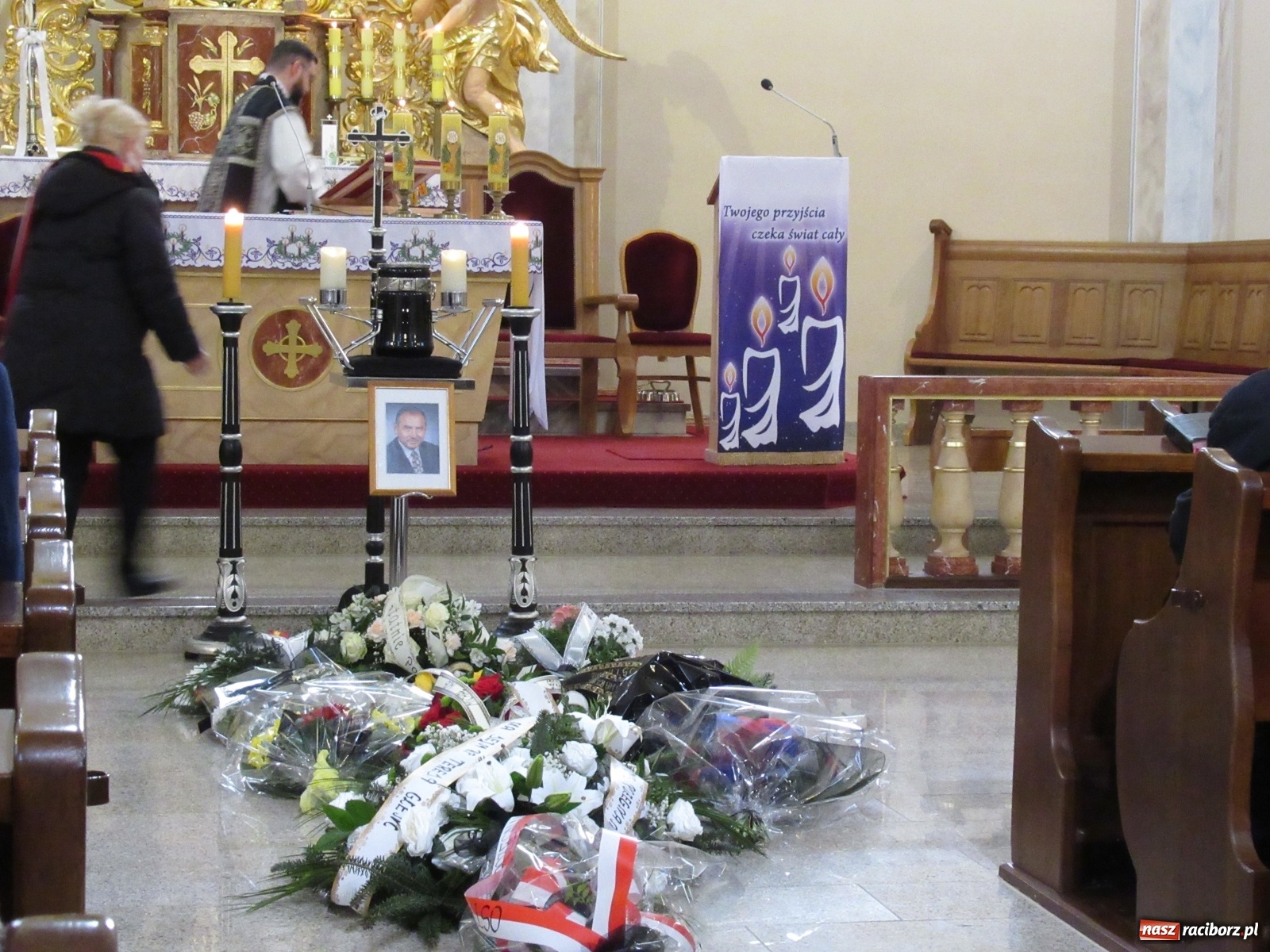 Zdjęcie w galerii na portalu naszraciborz.pl: W Samborowicach pożegnano śp. Józefa Sadowskiego wiadomości z regionu