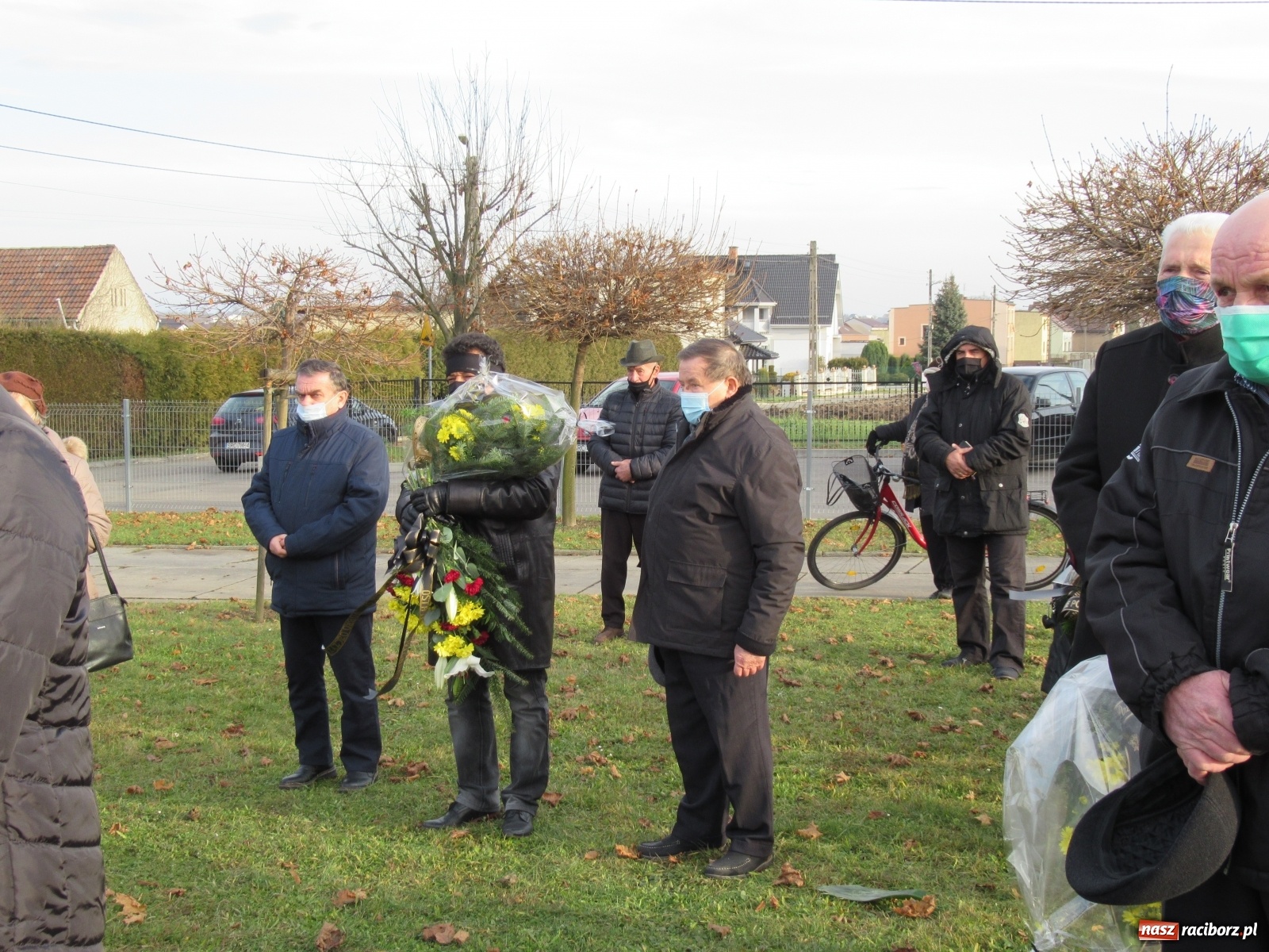 Zdjęcie w galerii na portalu naszraciborz.pl: W Samborowicach pożegnano śp. Józefa Sadowskiego wiadomości z regionu