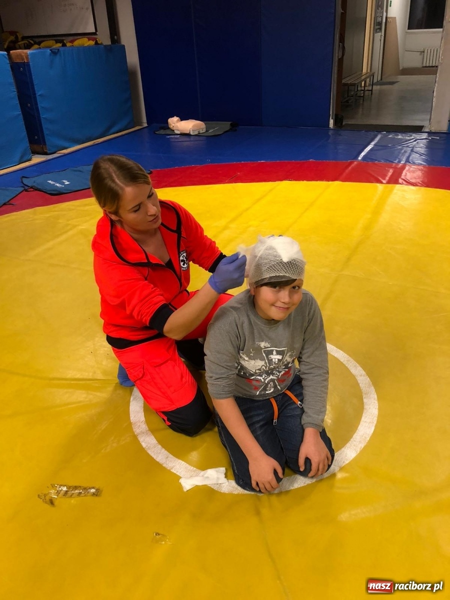 Zdjęcie w galerii na portalu naszraciborz.pl: Kolejne zajęcia profilaktyczne w Klubie Łamator wiadomości z regionu