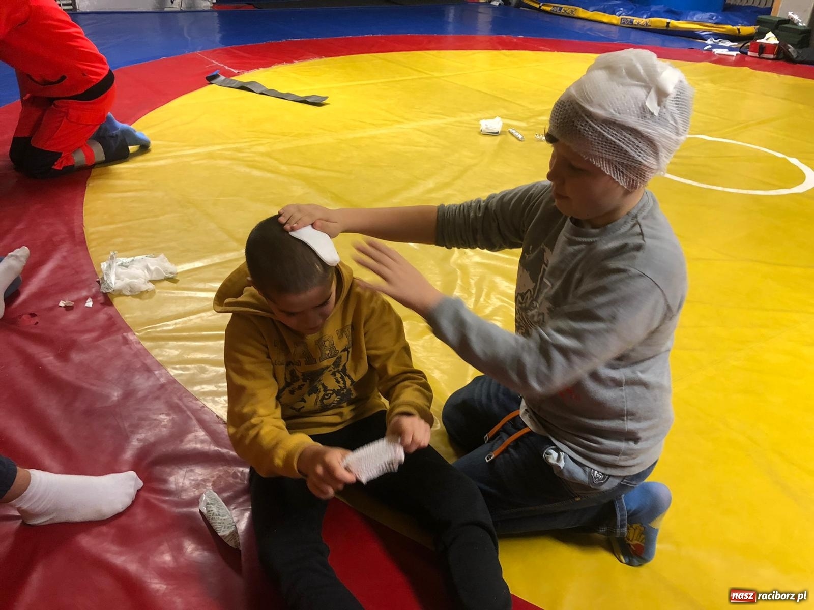 Zdjęcie w galerii na portalu naszraciborz.pl: Kolejne zajęcia profilaktyczne w Klubie Łamator wiadomości z regionu