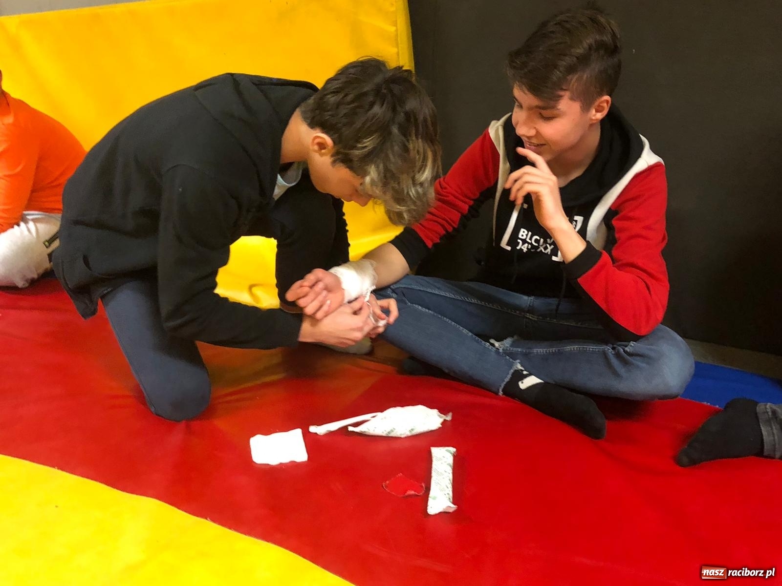 Zdjęcie w galerii na portalu naszraciborz.pl: Kolejne zajęcia profilaktyczne w Klubie Łamator wiadomości z regionu