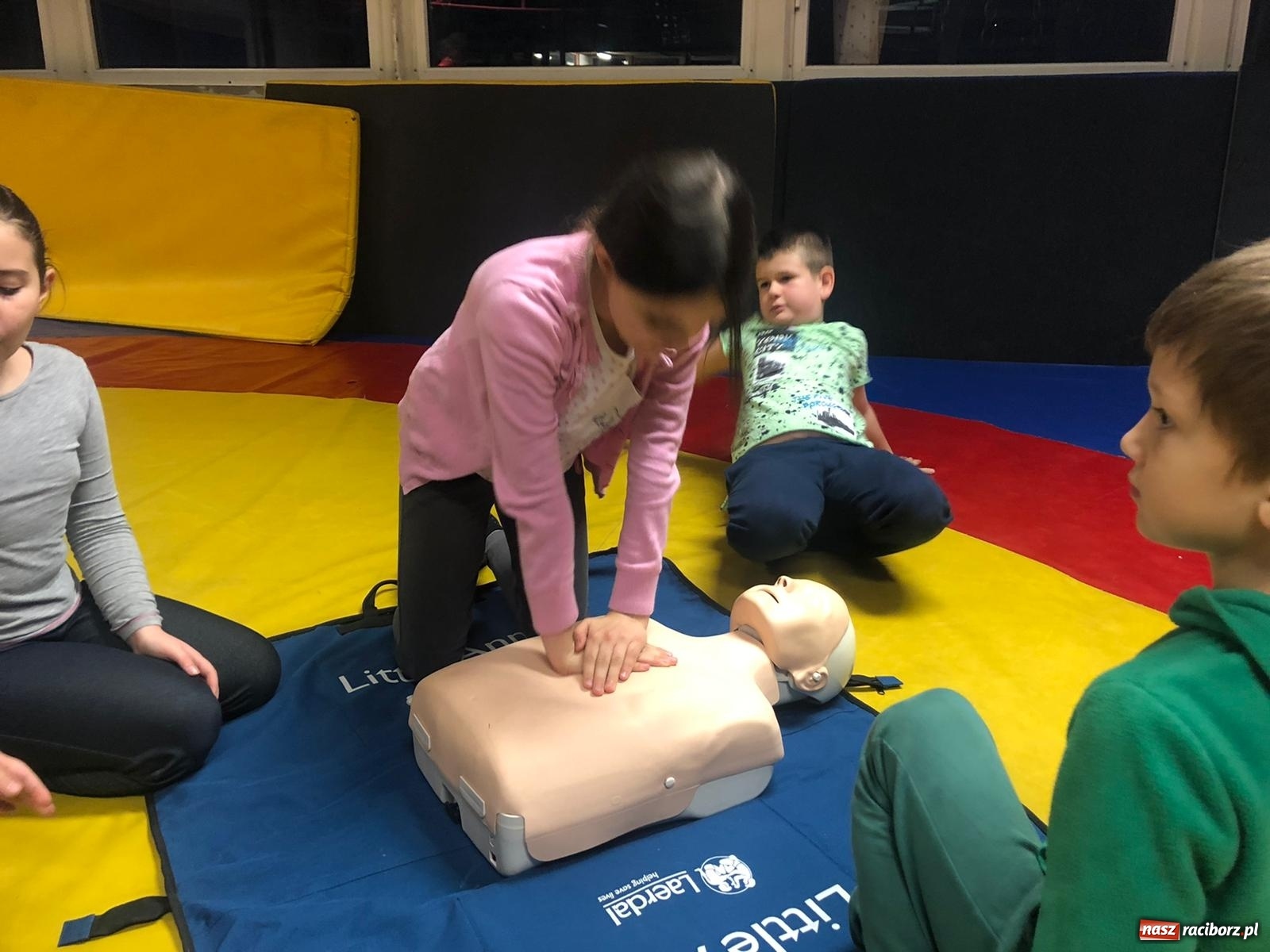 Zdjęcie w galerii na portalu naszraciborz.pl: Kolejne zajęcia profilaktyczne w Klubie Łamator wiadomości z regionu