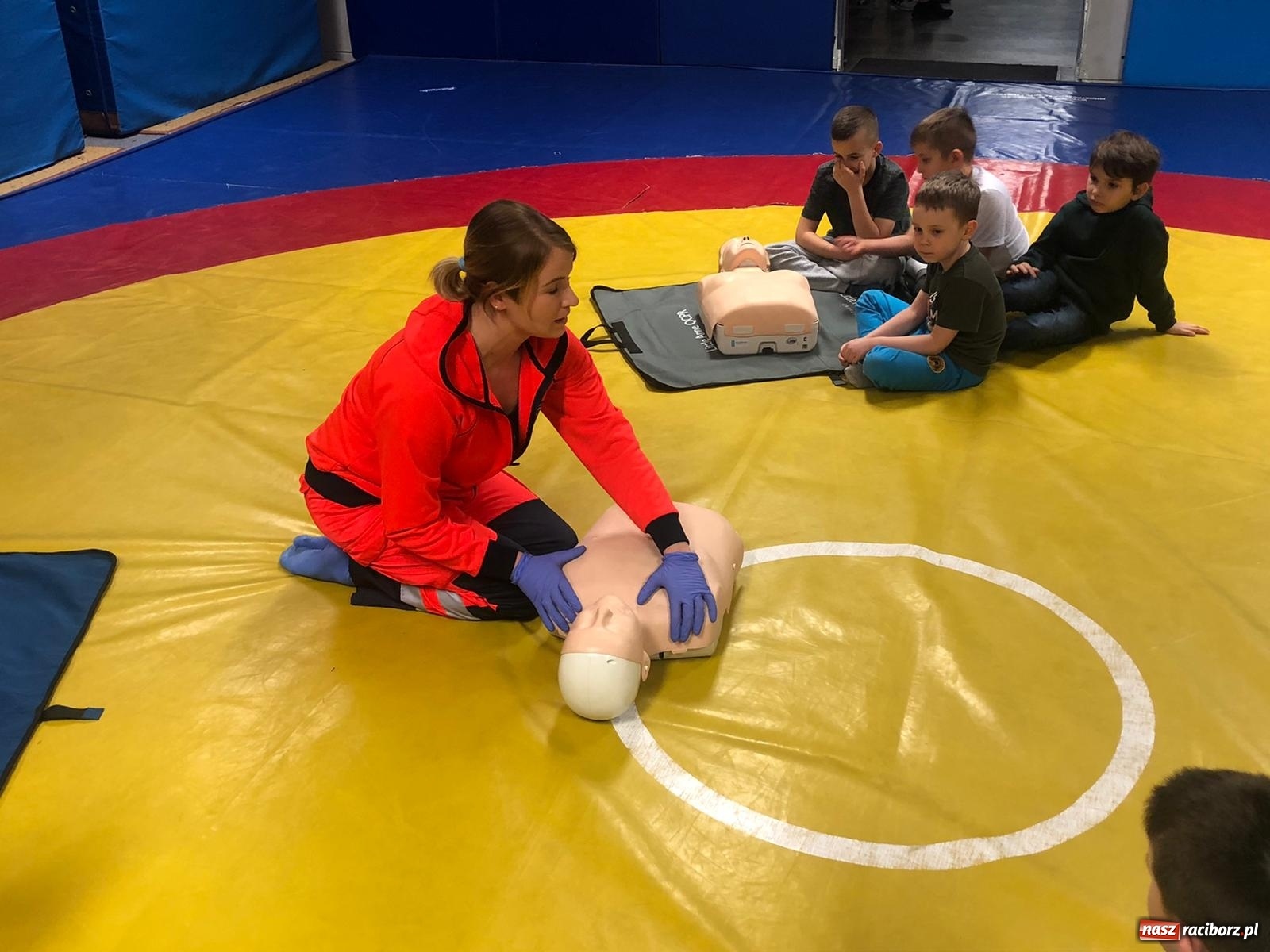 Zdjęcie w galerii na portalu naszraciborz.pl: Kolejne zajęcia profilaktyczne w Klubie Łamator wiadomości z regionu