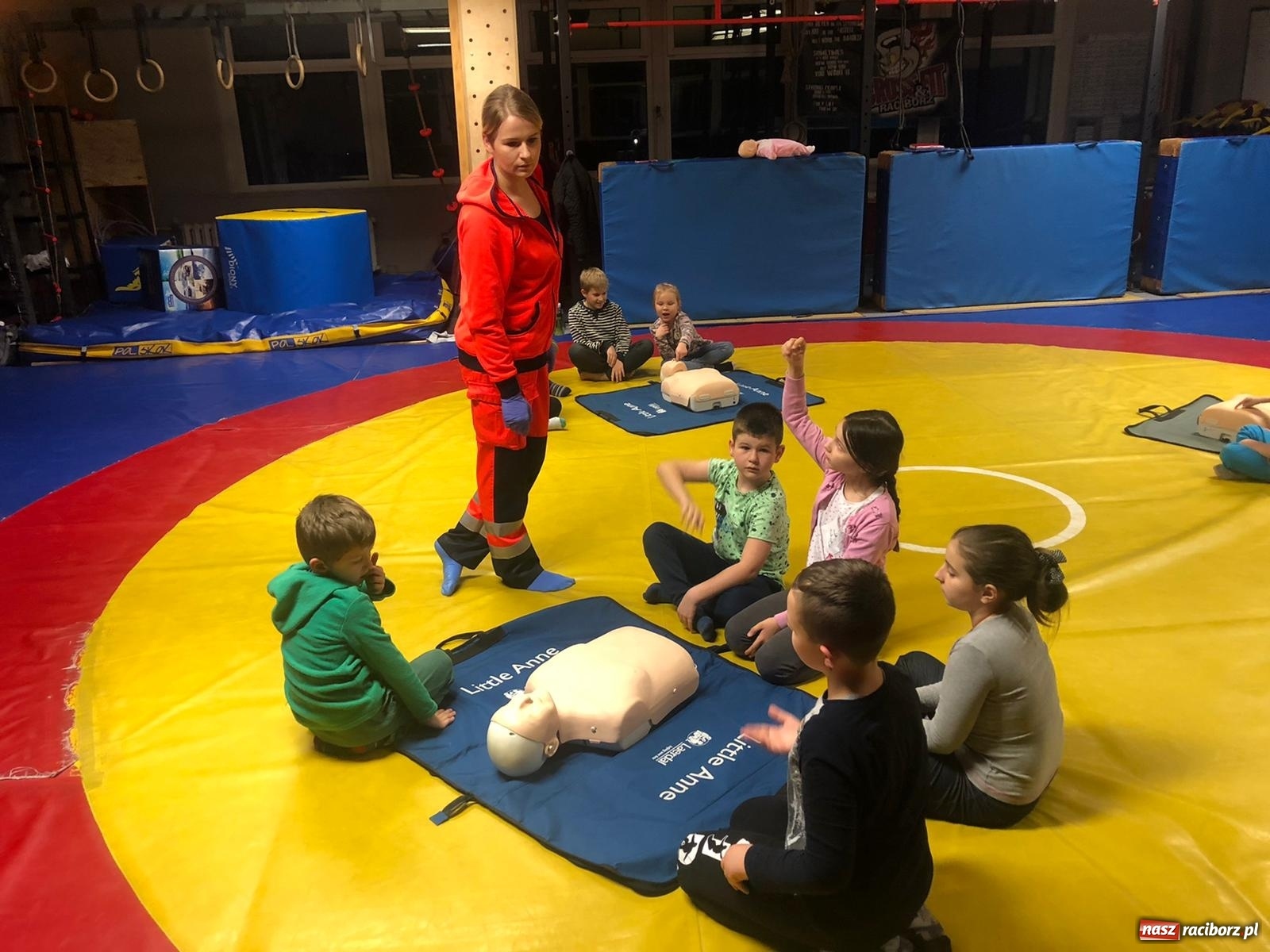 Zdjęcie w galerii na portalu naszraciborz.pl: Kolejne zajęcia profilaktyczne w Klubie Łamator wiadomości z regionu