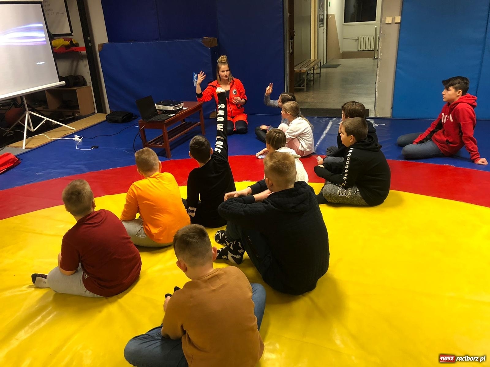 Zdjęcie w galerii na portalu naszraciborz.pl: Kolejne zajęcia profilaktyczne w Klubie Łamator wiadomości z regionu