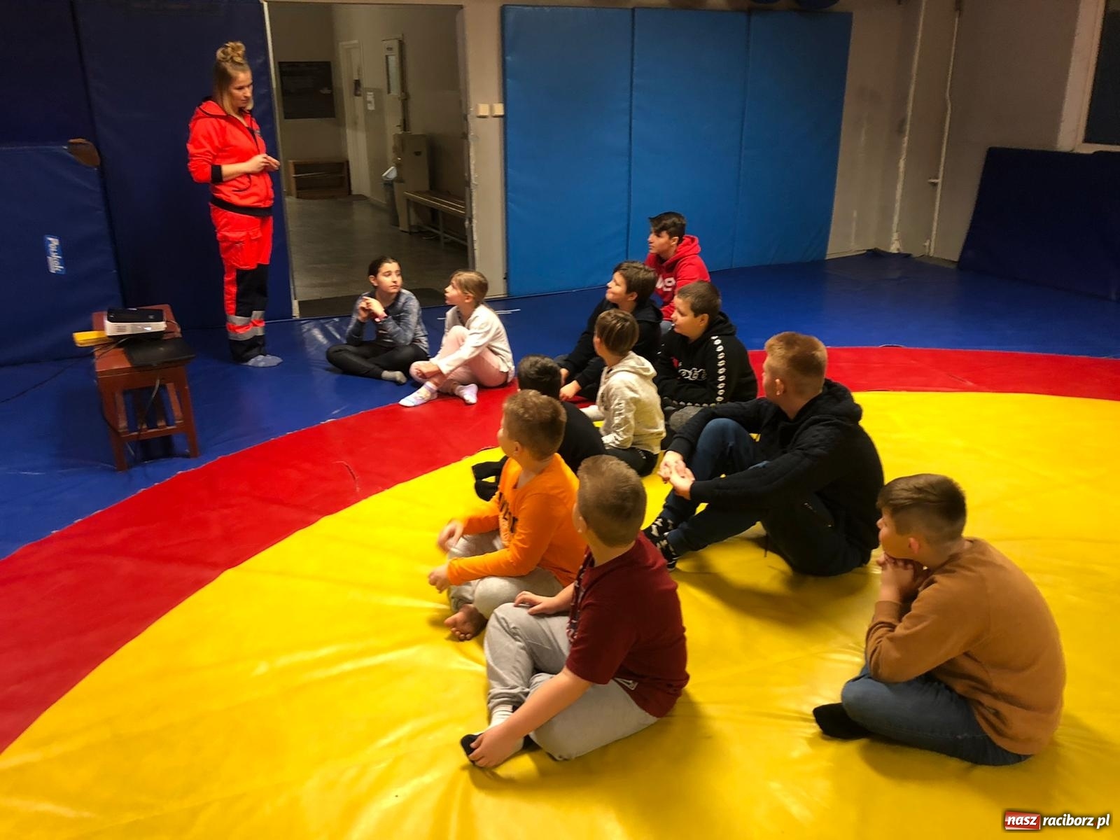 Zdjęcie w galerii na portalu naszraciborz.pl: Kolejne zajęcia profilaktyczne w Klubie Łamator wiadomości z regionu