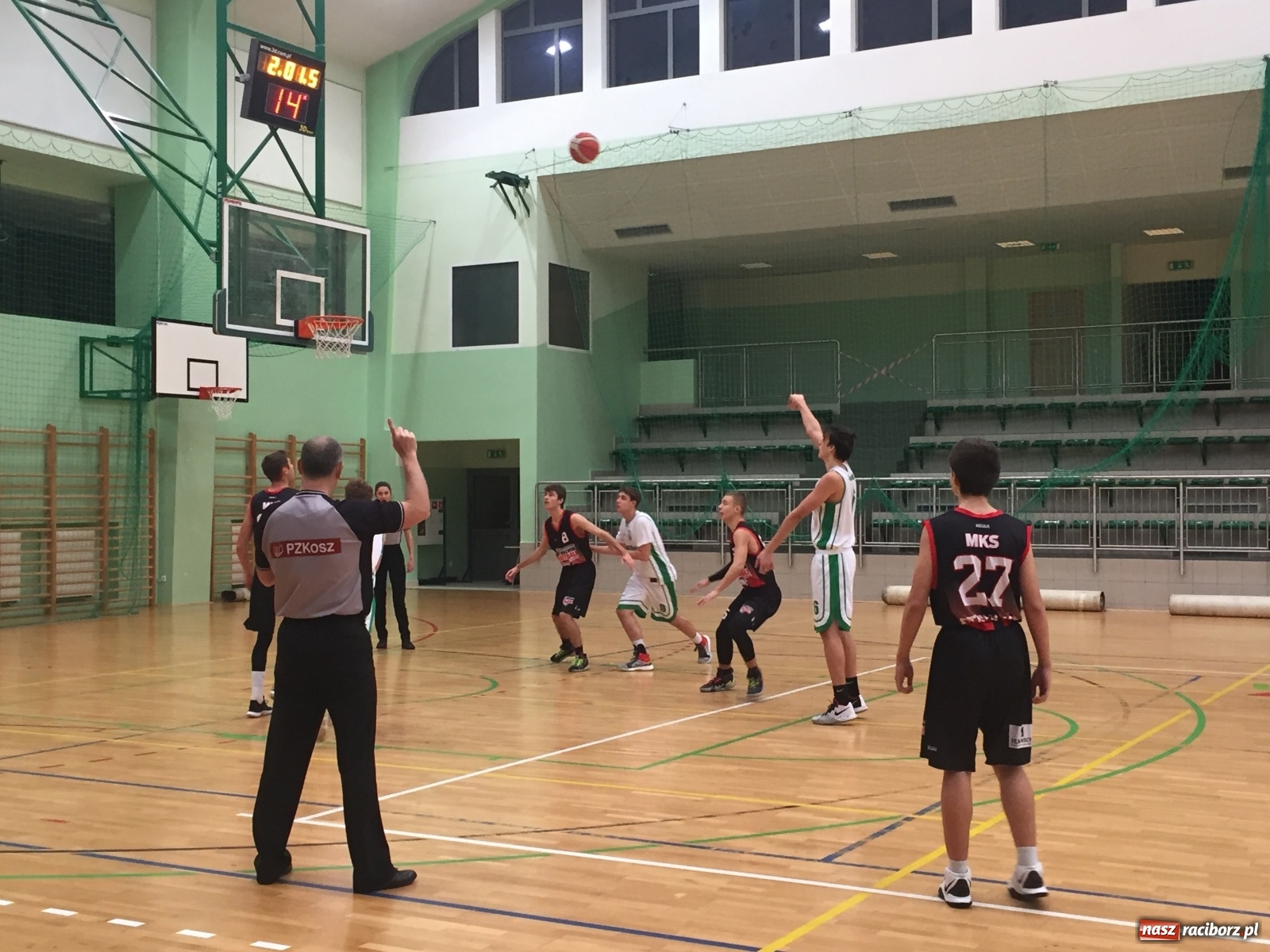 Zdjęcie w galerii na portalu naszraciborz.pl: Pechowa niedziela młodych koszykarzy z Raciborza wiadomości z regionu