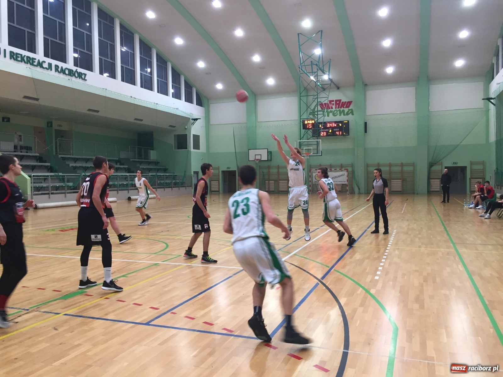 Zdjęcie w galerii na portalu naszraciborz.pl: Pechowa niedziela młodych koszykarzy z Raciborza wiadomości z regionu