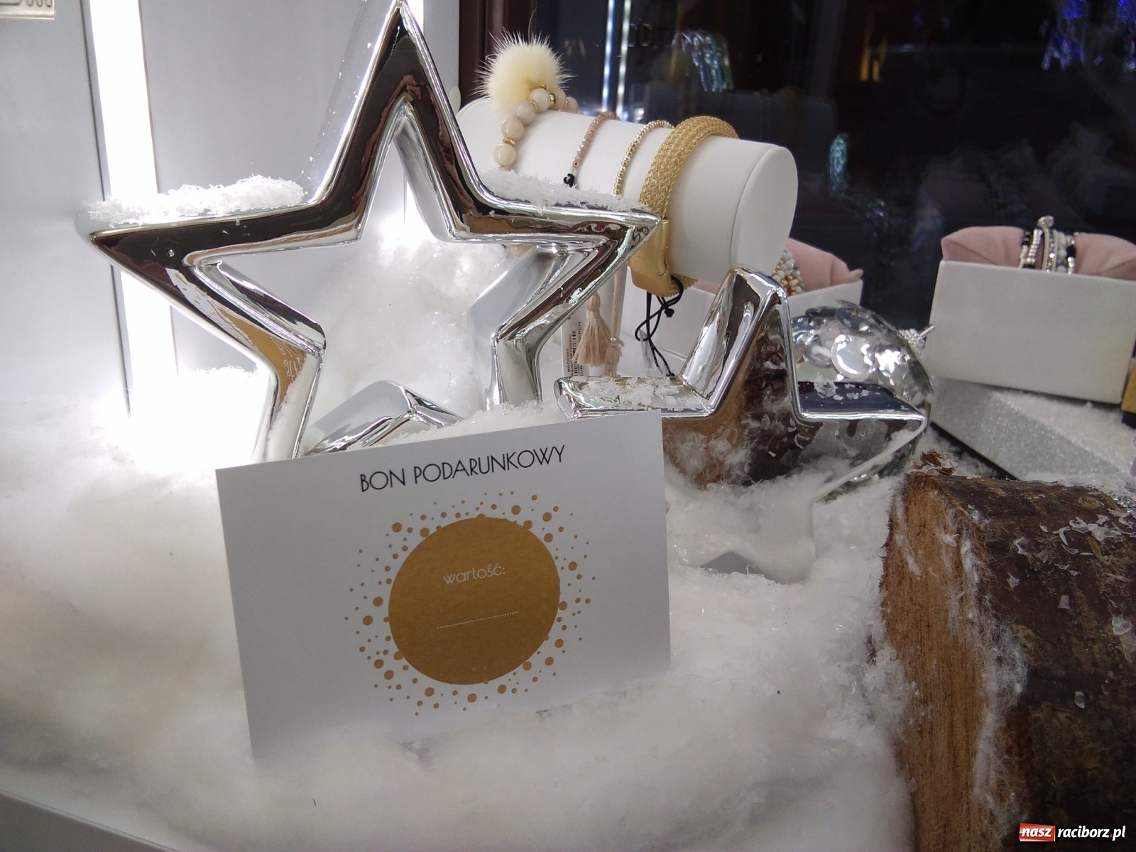 Zdjęcie w galerii na portalu naszraciborz.pl: Wyjątkowe świąteczne prezenty w Strefie Biżu w Raciborzu  wiadomości z regionu