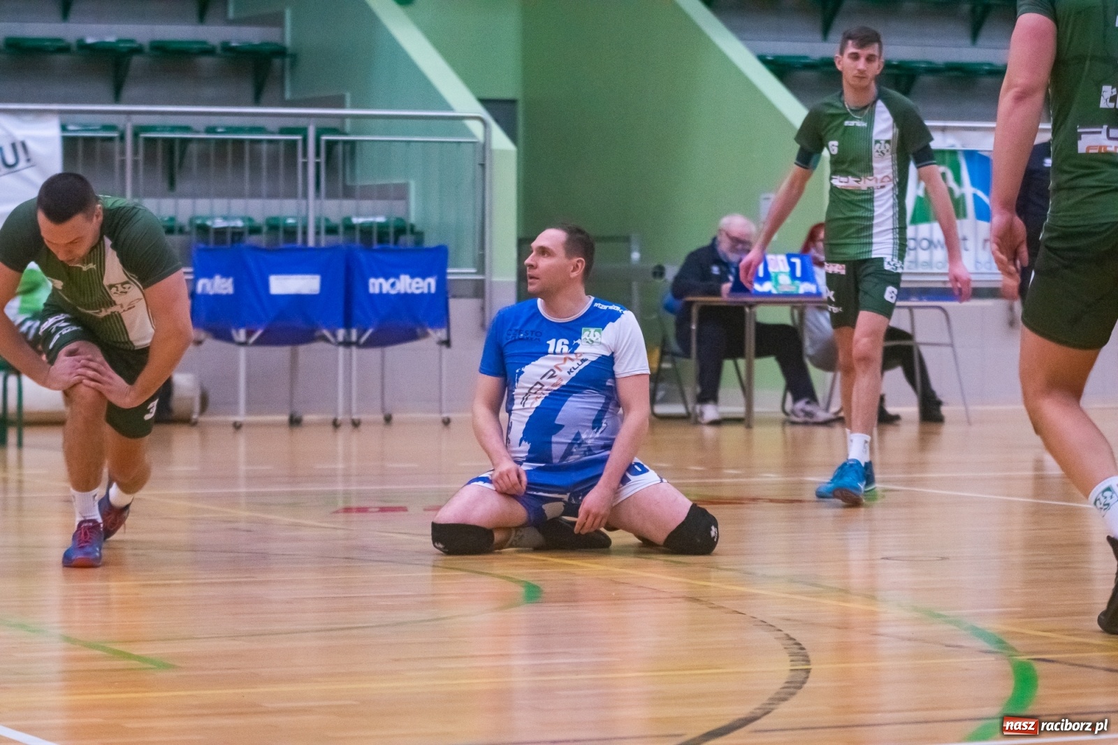 Zdjęcie w galerii na portalu naszraciborz.pl: Choć Częstochowa wygrała, to łatwo w Raciborzu nie miała [FOTO i WIDEO] wiadomości z regionu