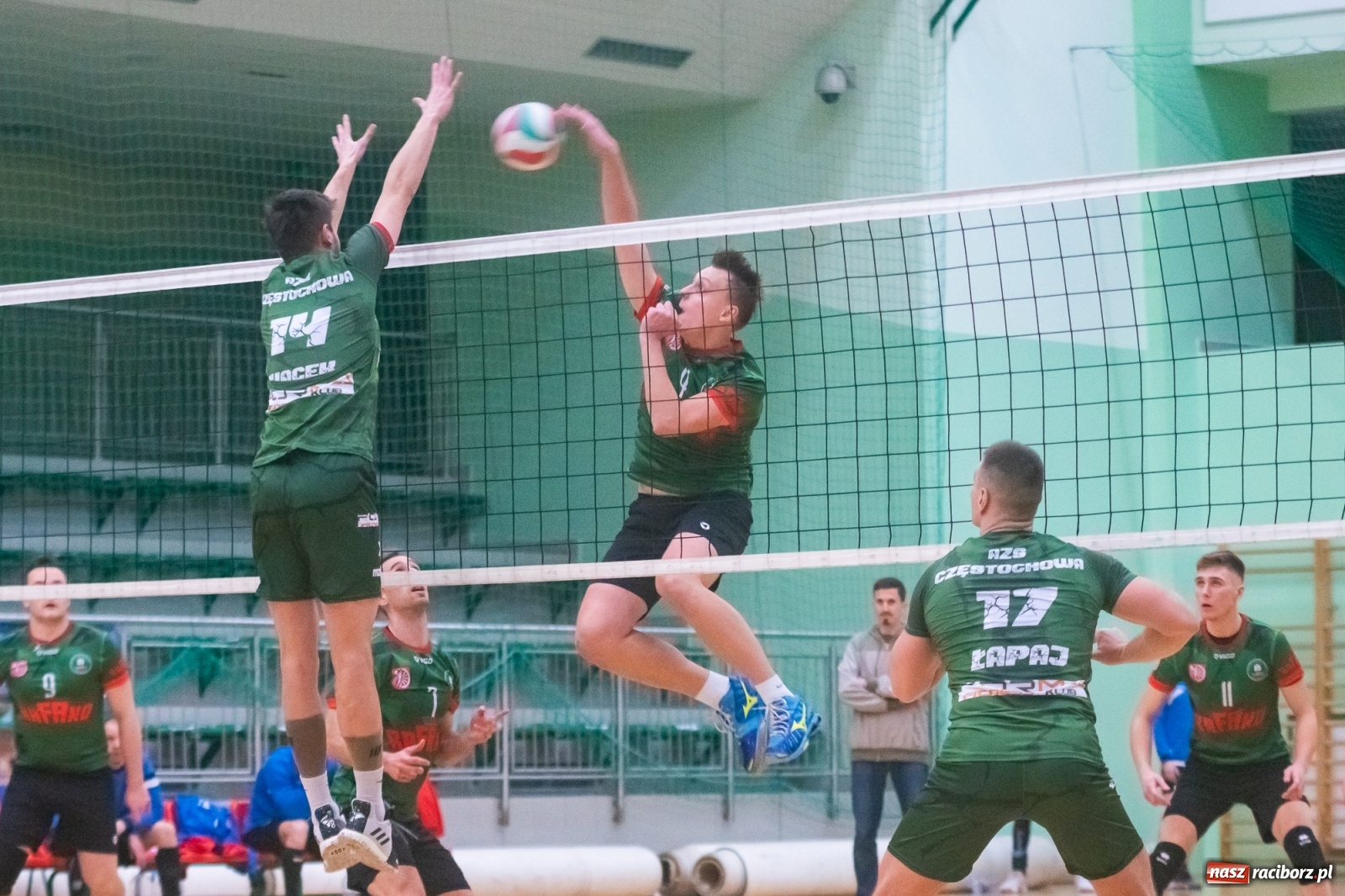 Zdjęcie w galerii na portalu naszraciborz.pl: Choć Częstochowa wygrała, to łatwo w Raciborzu nie miała [FOTO i WIDEO] wiadomości z regionu
